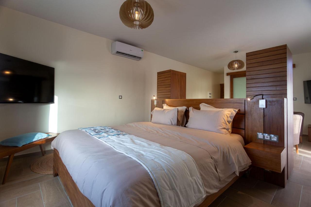 Hotel La Madrague Дакар Екстер'єр фото